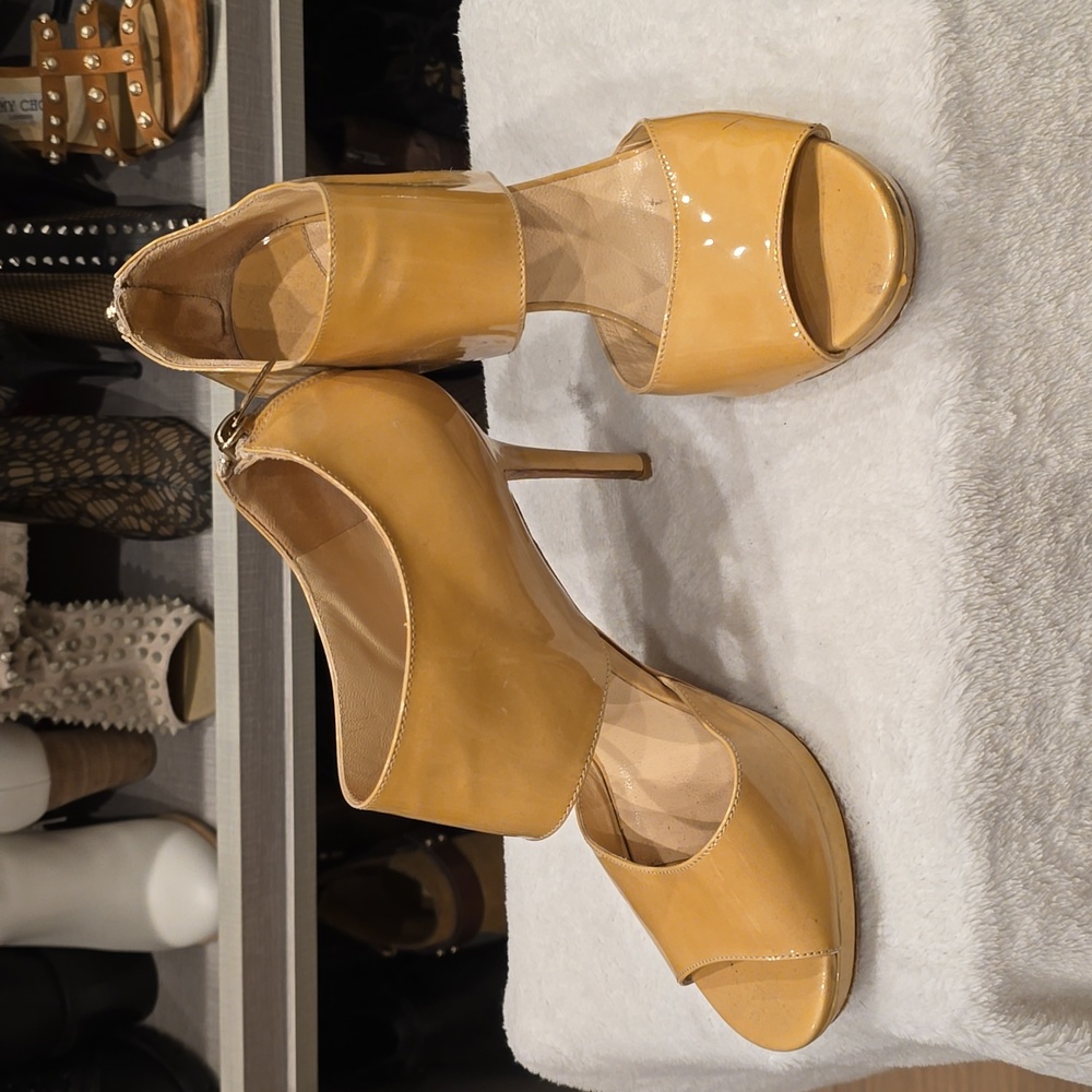 Jimmy Choo 37.5 tan sandals